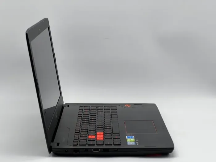 Ігровий ноутбук Б-класу Asus ROG Strix GL502VS-DB71 / 15.6" (1920x1080) IPS / Intel Core i7-6700HQ (4 (8) ядра по 2.6 - 3.5 GHz) / 16 GB DDR4 / 480 GB SSD / nVidia GeForce GTX 1070, 8 GB GDDR5, 256-bit / WebCam б/в - зображення 3