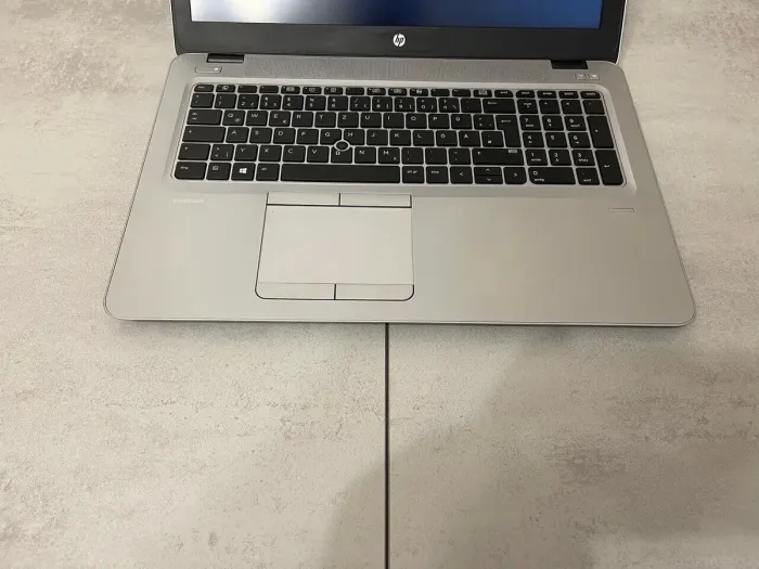 Ультрабук HP EliteBook 850 G4 / 15.6" TN / Intel Core i5-7300U (2 (4) ядер по 2.6 - 3.5 GHz) / 16 GB DDR4 / 256 GB SSD / Intel HD Graphics 620 / WebCam / DisplayPort б/в - зображення 6