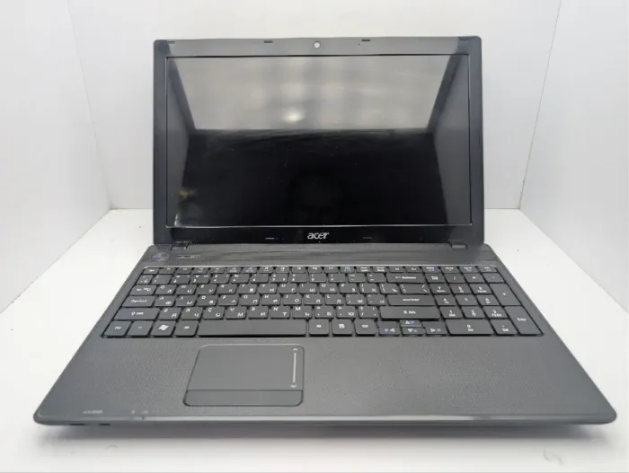 Ноутбук Acer Aspire 5742 / 15.6" (1366x768) TN / Intel Core i3-370M (2 (4) ядра по 2.4 - 2.5 GHz) / 6 GB DDR3 / 500 GB HDD / Intel HD Graphics / WebCam / DVD-ROM б/в - изображение 3
