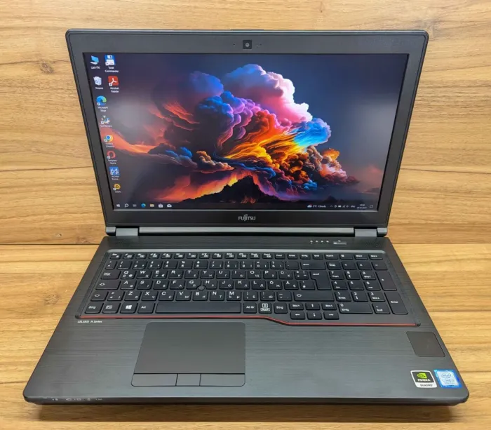 Мобільна робоча станція Fujitsu Celsius H780 / 15.6" (1920x1080) IPS / Intel Core i7-8750H (6 (12) ядер по 2.2 - 4.1 GHz) / 32 GB DDR4 / 512 GB SSD / nVidia Quadro P600, 4 GB GDDR5, 128-bit / WebCam / 4G / Windows 10 б/в - зображення 2