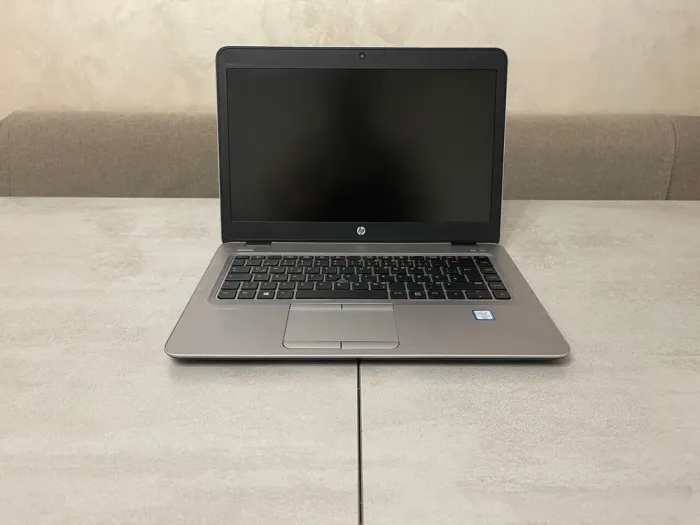Ультрабук HP EliteBook 840 G3 / 14" (1920x1080) TN / Intel Core i5-6300U (2 (4) ядра по 2.4 - 3.0 GHz) / 8 GB DDR4 / 256 GB SSD / Intel HD Graphics 520 / WebCam б/в - зображення 4