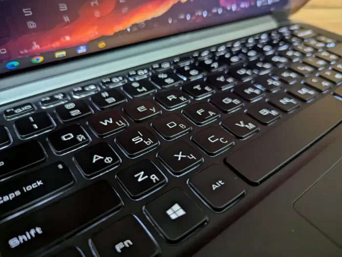 Ноутбук Dell XPS 13-L322X / 13.3" (1920x1080) IPS / Intel Core i5-3337U (2 (4) ядра по 1.8 - 2.7 GHz) / 8 GB DDR3 / 256 GB SSD / Intel HD Graphics 4000 / WebCam / Windows 10 б/в - зображення 6