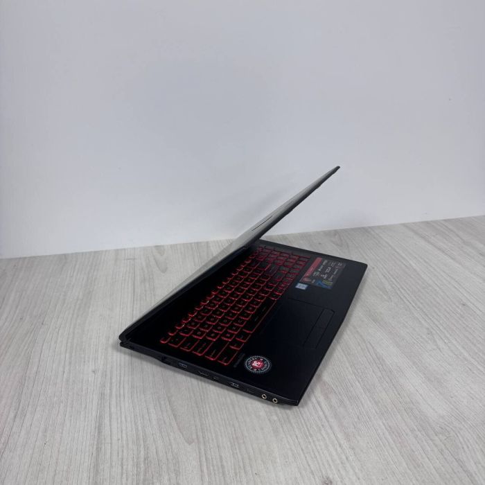 Ігровий ноутбук Б-класу MSI GL62M 7REX / 15,6" (1920x1080) TN / Intel Core i7-7700HQ (4 (8) ядра по 2,8 - 3,8 ГГц) / 16 ГБ DDR4 / 128 ГБ SSD NVMe + 1000 ГБ HDD / nVidia GeForce GTX 1050 Ti, 4 ГБ GDDR5, 128-біт / Веб-камера б/в - зображення 6
