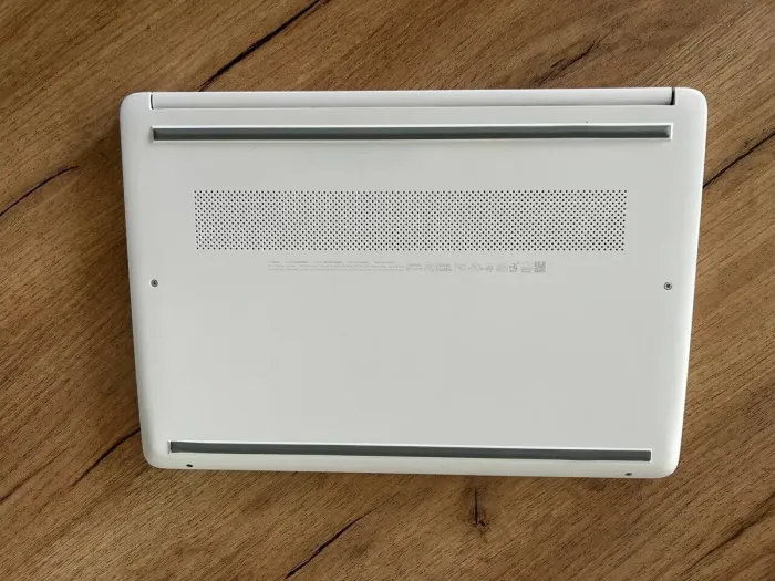 Ультрабук Б-класс HP 14-dq0002dx White / 14" (1920x1080) IPS / Intel Celeron N4020 (2 ядра по 1.1 - 2.8 GHz) / 4 GB DDR4 / 64 GB eMMC / Intel UHD Graphics 600 / WebCam / HDMI б/в - зображення 8