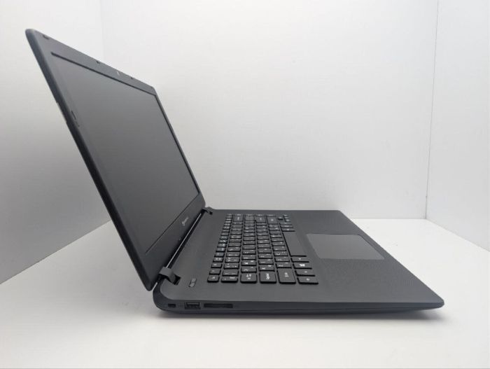Ноутбук Packard Bell ENTF718M / 15.6" (1366x768) TN / Intel Celeron N2830 (2 ядра по 2.16 - 2.41 GHz) / 8 GB DDR3 / 120 GB SSD / Intel HD Graphics / WebCam / DVD-ROM б/в - изображение 4