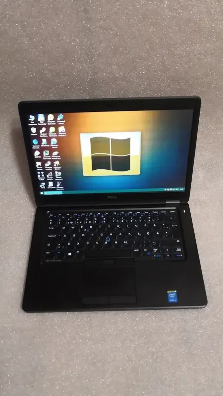 Ноутбук Dell Latitude E5450 / 14" (1920x1080) IPS / Intel Core i3-5010U (2 (4) ядра по 2.1 GHz) / 8 GB DDR3 / 128 GB SSD / HD Graphics 5500 / WebCam б/в - зображення 2