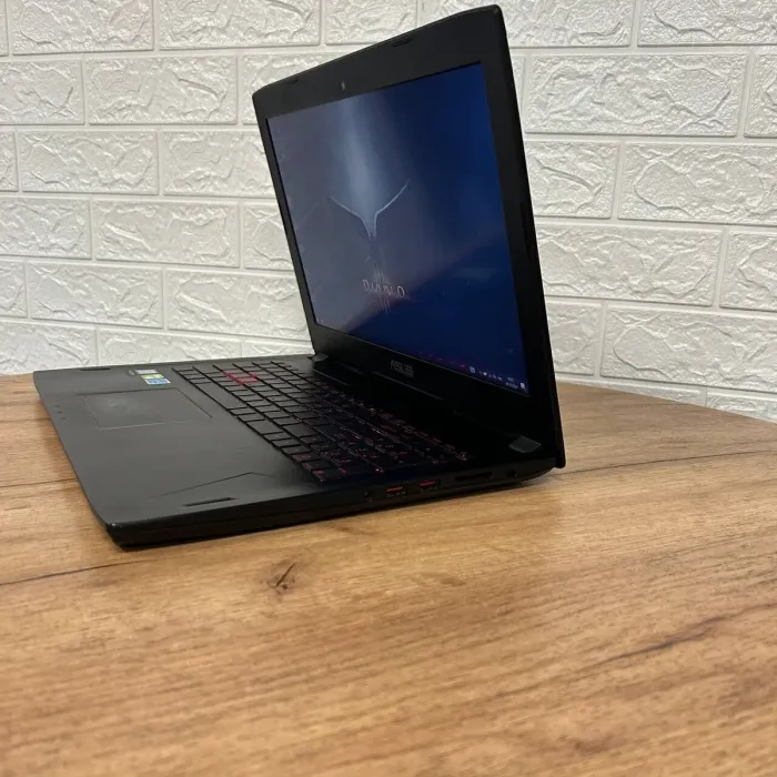 Ігровий ноутбук Asus FX502VM / 15.6" (1920x1080) TN / Intel Core i5-6300HQ (4 ядра по 2.3 - 3.2 GHz) / 16 GB DDR4 / 128 GB SSD M.2 + 1000 GB HDD / nVidia GeForce GTX 1060, 3 GB GDDR5, 192-bit / WebCam б/в - зображення 5