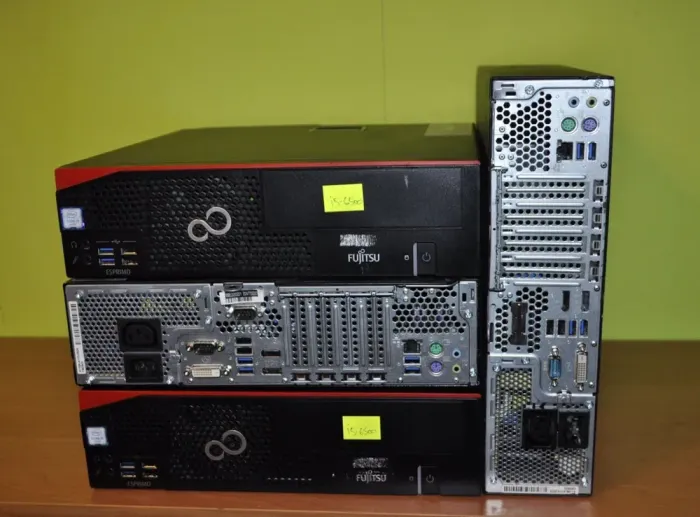 Комп'ютер Fujitsu Esprimo D757 E90+ SFF / Intel Core i5-6500 (4 ядра по 3.2 - 3.6 GHz) / 16 GB DDR4 / 256 GB SSD NEW / Intel HD Graphics 530 / Windows 11 Pro б/в - зображення 4