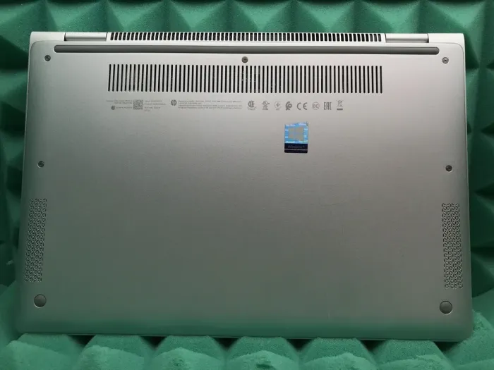 Ноутбук-трансформер HP EliteBook x360 1030 G2 / 13.3" IPS Touch / Core i5-7200U (2(4) ядра по 2.5-3.1 GHz) / 8GB DDR4 / 256GB SSD M.2 / HD Graphics 620 / WebCam / Fingerprint / USB 3.1 / HDMI б/в - зображення 6