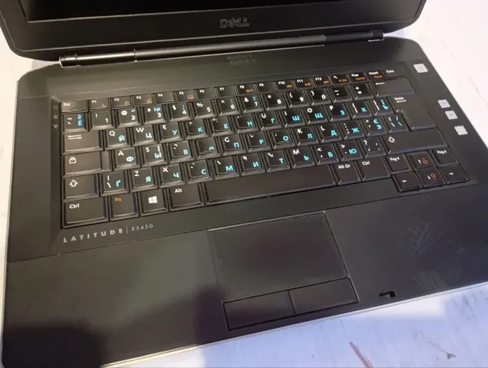 Ноутбук Б-клас Dell Latitude E5430 / 14" (1366x768) TN / Intel Core i5-3210M (2 (4) ядра по 2.5 - 3.1 GHz) / 8 GB DDR3 / 120 GB SSD / Intel HD Graphics 4000 / WebCam / DVD-RW б/в - зображення 7