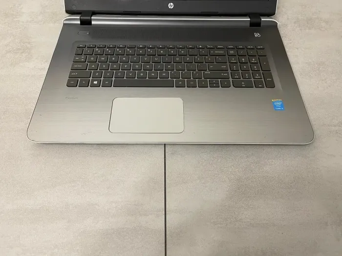 Ноутбук Б-клас HP Pavilion 17-g148dx / 17.3" (1600x900) TN / Intel Core i3-5020U (2 (4) ядра по 2.2 GHz) / 8 GB DDR3 / 128 GB SSD / Intel HD Graphics 5500 / WebCam / HDMI б/в - зображення 3