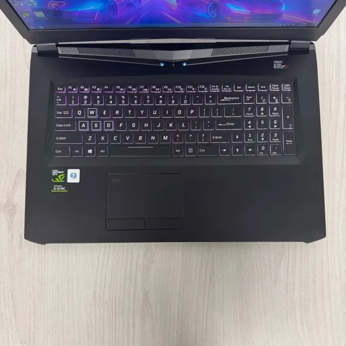 Ігровий ноутбук Eluktronics 17 PA17HP6 / 17,3" (2560x1440) IPS / Intel Core i7-7700HQ (4 (8) ядра по 2,8 - 3,8 ГГц) / 16 ГБ DDR4 / 240 ГБ SSD NVMe / nVidia GeForce GTX 1070, 8 ГБ GDDR5, 256-біт / WebCam б/в - зображення 7