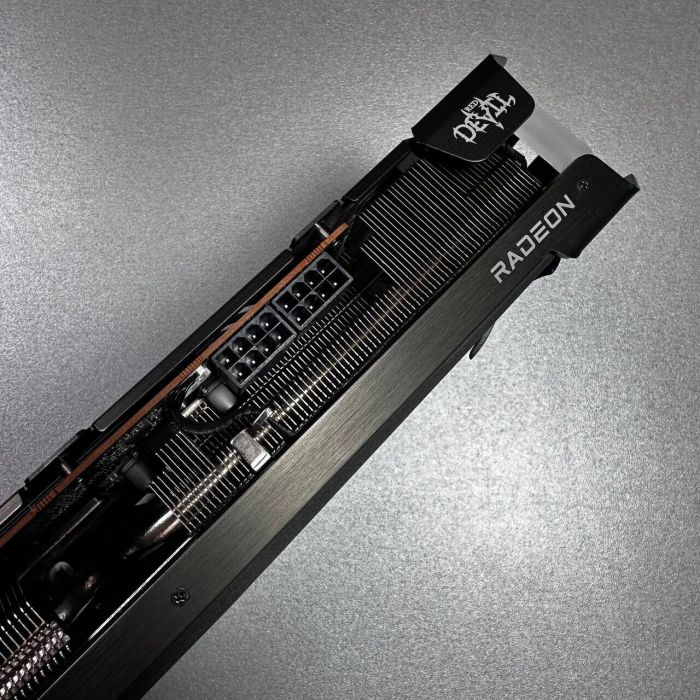 Дискретна відеокарта PowerColor Red Devil Radeon RX 6700 XT, 12 GB GDDR6, 192-bit / 1x HDMI, 3x DisplayPort / (AXRX 6700XT 12GBD6-3DHE/OC) б/в - зображення 4