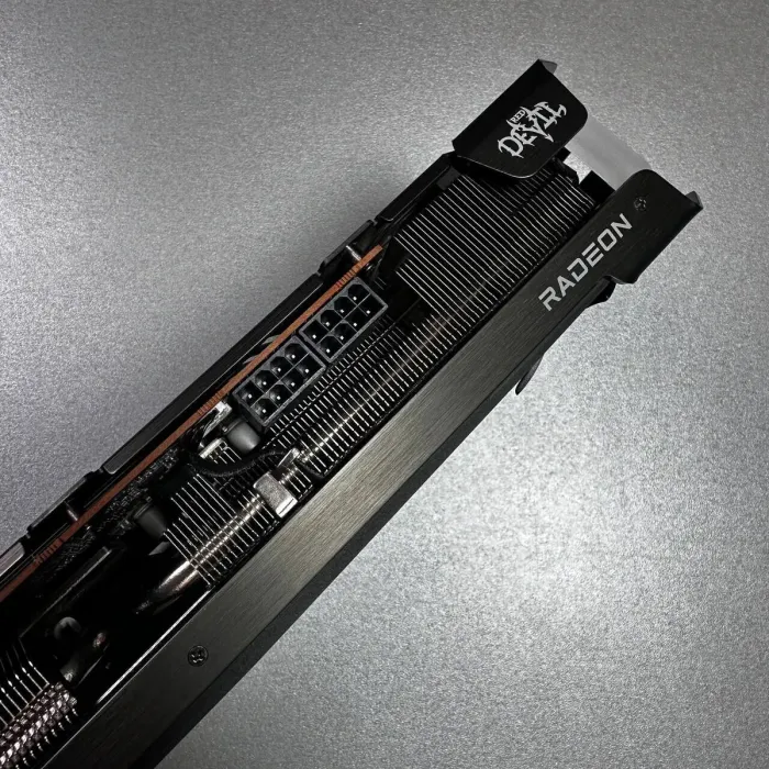 Дискретна відеокарта PowerColor Red Devil Radeon RX 6700 XT, 12 GB GDDR6, 192-bit / 1x HDMI, 3x DisplayPort / (AXRX 6700XT 12GBD6-3DHE/OC) б/в - зображення 4