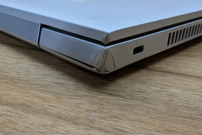 Ультрабук Б-клас HP EliteBook 850 G6 / 15.6" (1920x1080) IPS / Intel Core i5-8365U (4 (8) ядра по 1.6 - 4.1 GHz) / 16 GB DDR4 / 512 GB SSD / Intel UHD Graphics / WebCam / TouchID / Windows 10 б/в - зображення 3