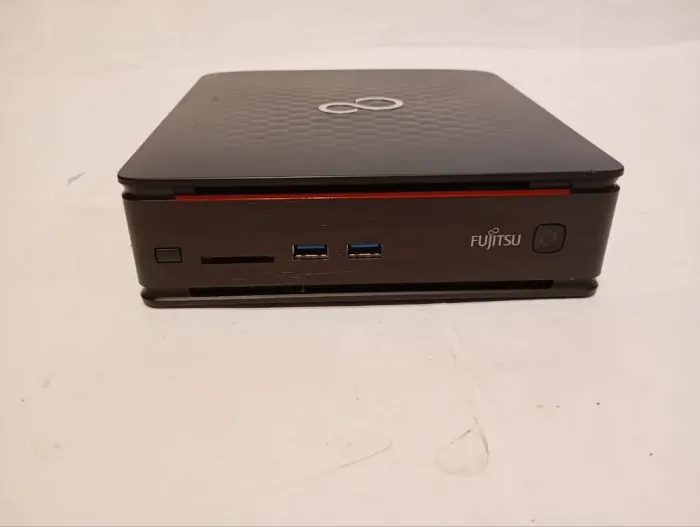 Неттоп Fujitsu Esprimo Q520 USFF / Intel Core i5-4440S (4 ядра по 2.8 - 3.3 GHz) / 8 GB DDR3 / 240 GB SSD / Intel HD Graphics 4600 б/в - зображення 2