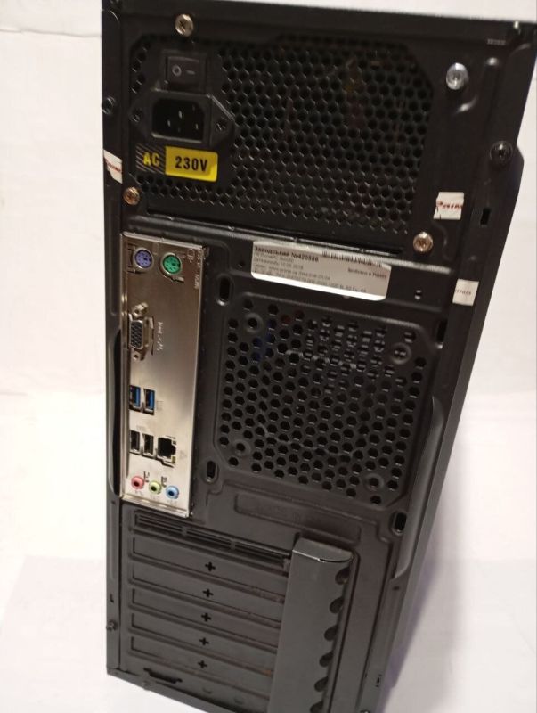 ПК GameMax MT522 Tower / Intel Core i5-4590 (4 ядра по 3.3 - 3.7 GHz) / 8 GB DDR3 / 240 GB SSD + 320 HDD / Intel HD Graphics 4600 / 400W / Win 10 б/в - зображення 4