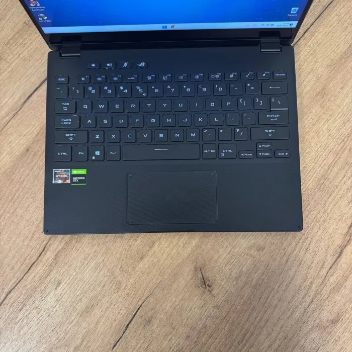 Ігровий ультрабук-трансформер Asus Rog Flow x13 GV301QH / 13.4" (3840x2400) IPS Touch / AMD Ryzen 9 5980HS (8 (16) ядер по 3.0 - 4.8 GHz) / 32 GB DDR4 / 1000 GB SSD / nVidia GeForce GTX 1650, 4 GB GDDR6, 128-bit / WebCam б/в - зображення 8