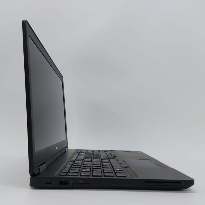 Ноутбук Dell Latitude 5580 / 15.6" (1920x1080) IPS Touch / Intel Core i7-7820HQ (4 (8) ядра по 2.9 - 3.9 GHz) / 16 GB DDR4 / 512 GB SSD / nVidia GeForce 940MX, 2 GB GDDR5, 64-bit / WebCam б/в - зображення 4