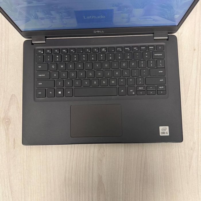 Ультрабук Dell Latitude 3410 / 14" (1366x768) TN / Intel Core i5-10210U (4 (8) ядра по 1.6 - 4.2 GHz) / 8 GB DDR4 / 256 GB SSD NVMe / Intel UHD Graphics / WebCam б/в - зображення 7