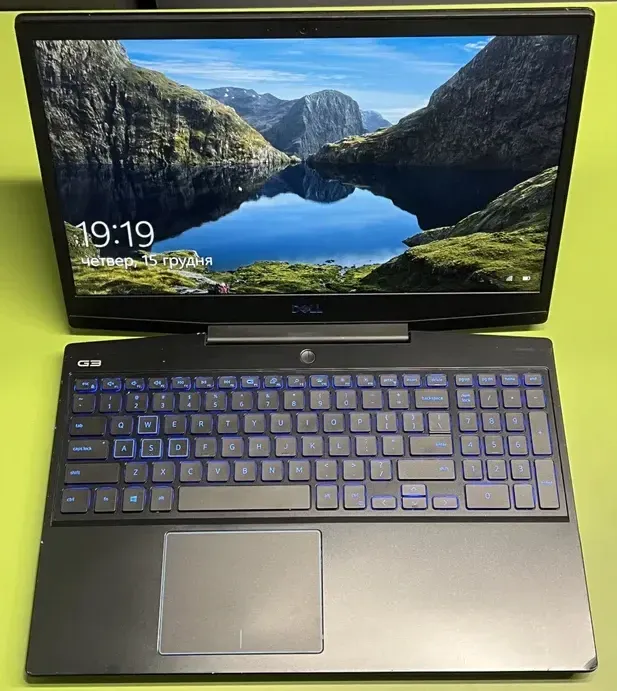 Игровой ноутбук Б класс Dell Inspiron G3 3500 / 15.6" (1920x1080) IPS / Intel Core i5-10300H (4 (8) ядра по 2.5 - 4.5 GHz) / 8 GB DDR4 / 256 GB SSD / nVidia GeForce GTX 1650 Ti, 4 GB GDDR6, 128-bit / WebCam  б/в - зображення 2