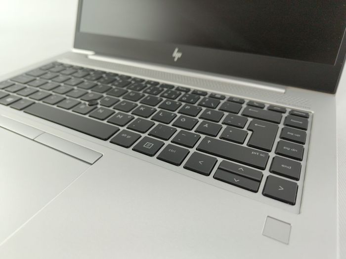 Ультрабук HP EliteBook 745 G6 / 14" (1920x1080) IPS / AMD Ryzen 5 Pro 3500U (4 (8) ядра по 2.1 - 3.7 GHz) / 16 GB DDR4 / 240 GB SSD / AMD Radeon RX Vega 8 Graphics / WebCam б/в - зображення 3