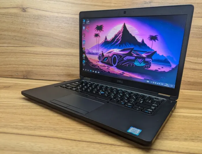 Ультрабук Dell Latitude 5480 / 14" (1366x768) TN / Intel Core i5-7200U (2 (4) ядра по 2.5 - 3.1 GHz) / 8 GB DDR4 / 256 GB SSD / HD Graphics 620 / WebCam / Win 10 б/в - зображення 5
