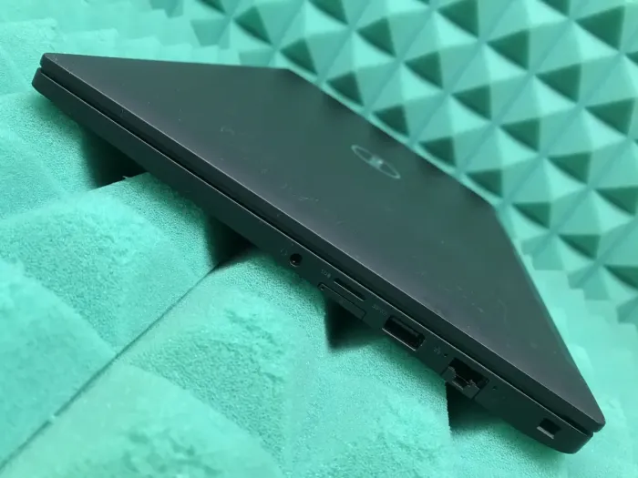 Ультрабук Dell Latitude 7480 / 14" (1920x1080) IPS / Intel Core i5-6300U (2 (4) ядра по 2.4 - 3.0 GHz) / 4 GB DDR4 / 128 GB SSD / Intel HD Graphics 520 / WebCam б/у - зображення 8