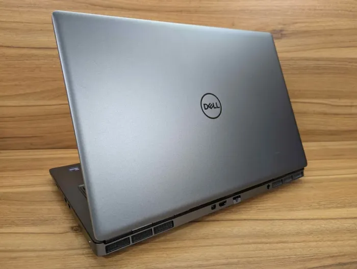 Мобільна робоча станція Dell Precision 7760 / 17,3" (3840x2160) IPS / Intel Xeon W-11855M (6 (12) ядер по 3,2 - 4,9 ГГц) / 32 ГБ DDR4 / 1000 ГБ SSD / nVidia RTX A4000, 8 ГБ GDDR6, 256-біт / WebCam / HDMI / Windows 11 б/в - зображення 7