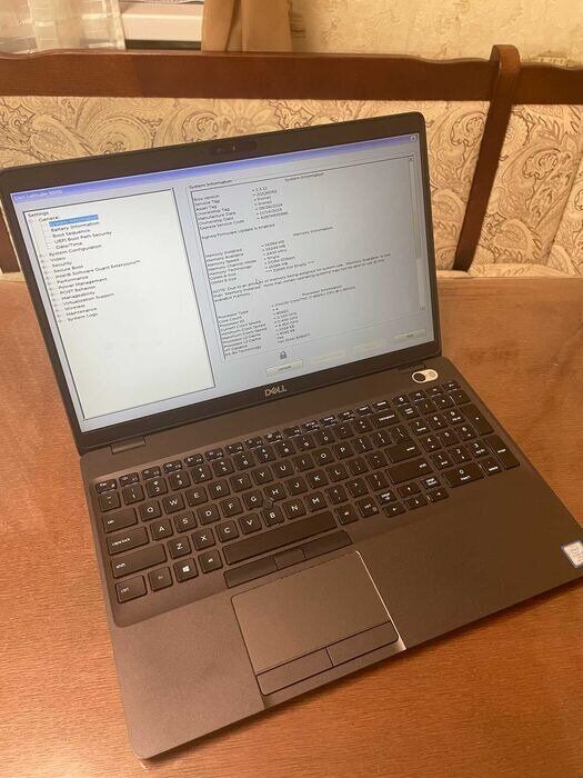 Ноутбук Dell Latitude 5500 / 15.6" (1920x1080) IPS / Intel Core i5-8265U (4 (8) ядра по 1.6 - 3.9 GHz) / 16 GB DDR4 / 256 GB SSD / Intel UHD Graphics / WebCam б/в - зображення 2
