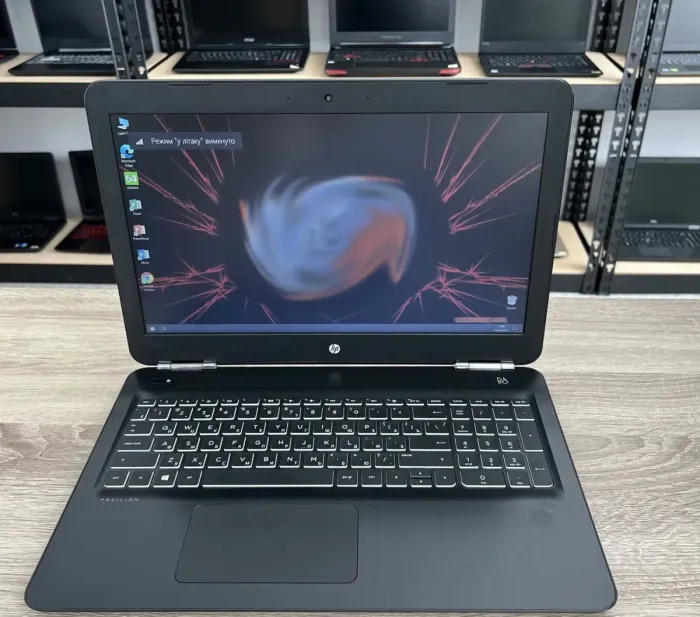 Ігровий ноутбук Б-клас HP Pavilion 15-bc504ur / 15.6" (1920x1080) IPS / Intel Core i5-9300H (4 (8) ядра по 2.4 - 4.1 GHz) / 8 GB DDR4 / 120 GB SSD + 1000 GB HDD / nVidia GeForce GTX 970M, 3 GB GDDR5, 192-bit / WebCam / HDMI б/в - зображення 2