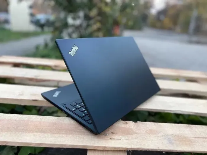 Ультрабук Lenovo ThinkPad L590 / 15.6" (1920x1080) IPS / Intel Core i5-8265U (4 (8) ядра по 1.6 - 3.9 GHz) / 16 GB DDR4 / 256 GB SSD / Intel UHD Graphics 620 / WebCam б/в - зображення 6
