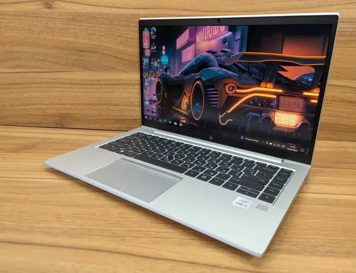 Ультрабук HP EliteBook 840 G7 / 14" (1920x1080) IPS / Intel Core i7-10610U (4 (8) ядра по 1.8 - 4.9 GHz) / 16 GB DDR4 / 1000 GB SSD / Intel UHD Graphics / WebCam / TouchID / Windows 10 б/в - зображення 5