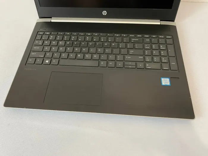 Ноутбук Б-клас HP ProBook 450 G5 / 15.6" (1920x1080) IPS / Intel Core i5-8250U (4 (8) ядра по 1.6 - 3.4 GHz) / 16 GB DDR4 / 256 GB SSD / Intel UHD Graphics 620 / WebCam б/в - зображення 5