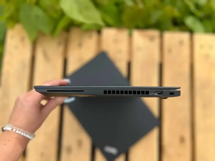 Ультрабук Lenovo ThinkPad T490s / 14" (1920x1080) IPS / Intel Core i5-8265U (4 (8) ядра по 1.6 - 3.9 GHz) / 16 GB DDR4 / 256 GB SSD / Intel UHD Graphics / WebCam б/в - зображення 5