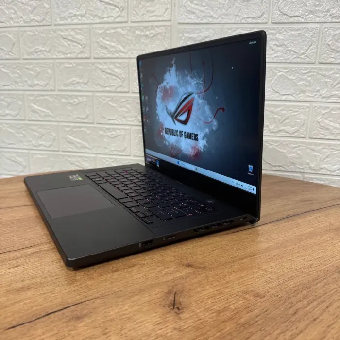 Ігровий ноутбук Asus ROG Zephyrus GA503RW / 15.6" (1920x1080) IPS / AMD Ryzen 9 6900HS (8 (16) ядер по 3.3 - 4.9 GHz) / 16 GB DDR5 / 1000 GB SSD NVMe / nVidia GeForce RTX 3070 Ti, 8 GB GDDR6, 256-bit / WebCam б/в - зображення 4