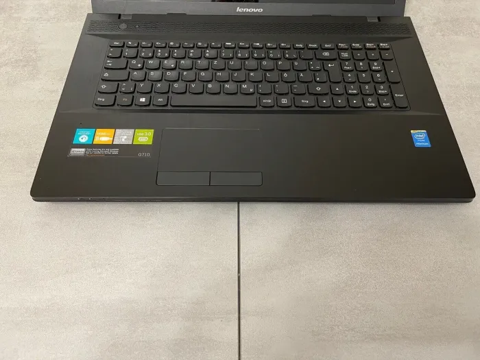 Ноутбук Lenovo Ginkgo 7A1 / 17.3" (1600x900) TN / Intel Pentium 3550M (2 ядра по 2.3 GHz) / 8 GB DDR3 / 128 GB SSD / Intel HD Graphics / WebCam б/в - зображення 3