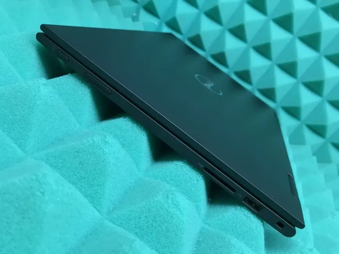 Ноутбук-трансформер Б-клас Dell 3390 2-in-1 / 13.3" IPS Touch / Intel Core i5-8250U (4(8) ядра по 1.6-3.4GHz) / 8GB DDR4 / 256GB SSD / UHD Graphics 620 / WebCam /Win 10 б/в - зображення 8