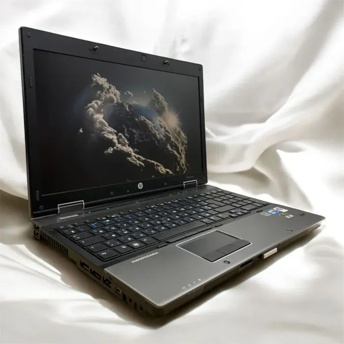 Ноутбук HP EliteBook 8540w / 15.6" (1600x900) TN / Intel Core i5-520M (2 (4) ядра по 2.4 - 2.93 GHz) / 8 GB DDR3 / 256 GB SSD / nVidia Quadro FX 880M, 1 GB DDR3, 128-bit / Без АКБ б/в - зображення 9