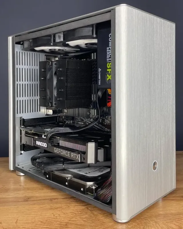 Ігровий ПК Qube V9 Pro Tower / AMD Ryzen 5 5600G (6 (12) ядер по 3.9 - 4.4 GHz) / 16 GB DDR4 / 512 GB SSD M.2 + 1000 GB HDD / nVidia GeForce RTX 3060, 12 GB GDDR6, 192-bit / 650W - зображення 4