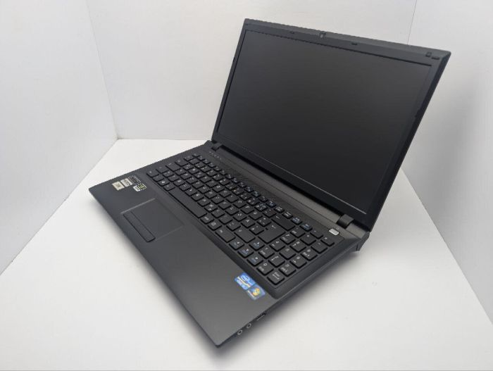 Ноутбук Terra Mobile 1547Q / 15.6" (1366x768) TN / Intel Core i3-3120M (2 (4) ядра по 2.5 GHz) / 6 GB DDR3 / 1000 GB HDD / nVidia GeForce GT 635M, 1 GB GDDR3, 128-bit / WebCam / DVD-ROM б/в - зображення 7