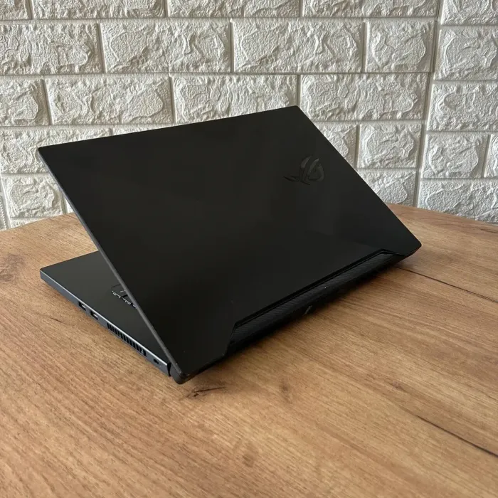 Ігровий ноутбук Б-клас Asus ROG Zephyrus G15 GA502IV / 15.6" (1920x1080) IPS / AMD Ryzen 9 4900HS (8 (16) ядер по 3.0 - 4.3 GHz) / 16 GB DDR4 / 1000 GB SSD / nVidia GeForce RTX 2060 Max-Q, 6 GB GDDR6, 192-bit / WebCam б/в - зображення 6