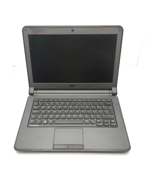 Ноутбук Dell Latitude 3340 / 13.3" (1366x768) TN / Intel Core i3-4030U (2 (4) ядра по 1.90 GHz) / 8 GB DDR3 / 500 GB HDD / Intel HD Graphics 4400 / WebCam б/в - зображення 3