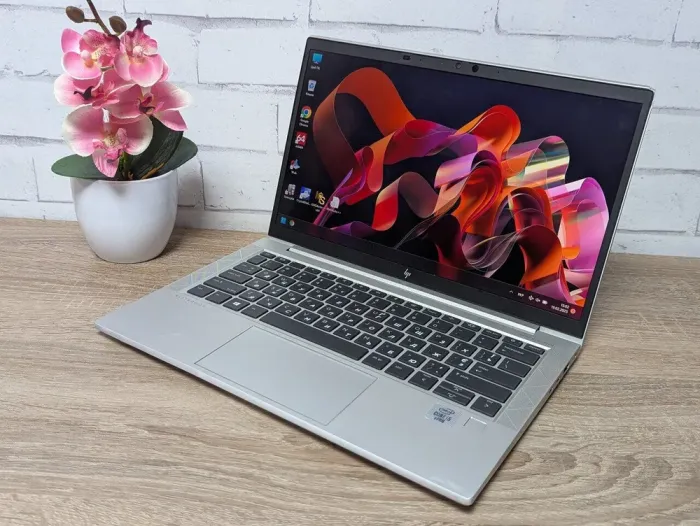 Ультрабук Б-клас HP EliteBook 830 G7 / 13.3" (1920x1080) IPS / Intel Core i5-10310U (4 (8) ядра по 1.7 - 4.4 GHz) / 16 GB DDR4 / 256 GB SSD / Intel UHD Graphics / WebCam / HDMI б/в - зображення 6