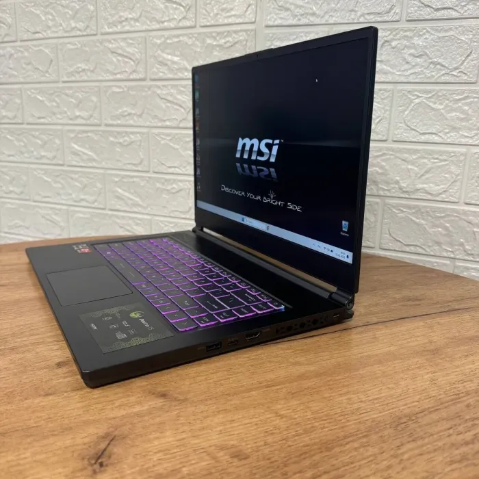 Ігровий ноутбук Б-клас MSI Delta 15 A5EFK / 15.6" (1920x1080) IPS / AMD Ryzen 7 5800H (8 (16) ядер по 3.2 - 4.4 GHz) / 16 GB DDR4 / 512 GB SSD / AMD Radeon RX 6700M, 10 GB GDDR6, 160-bit / WebCam б/в - зображення 5