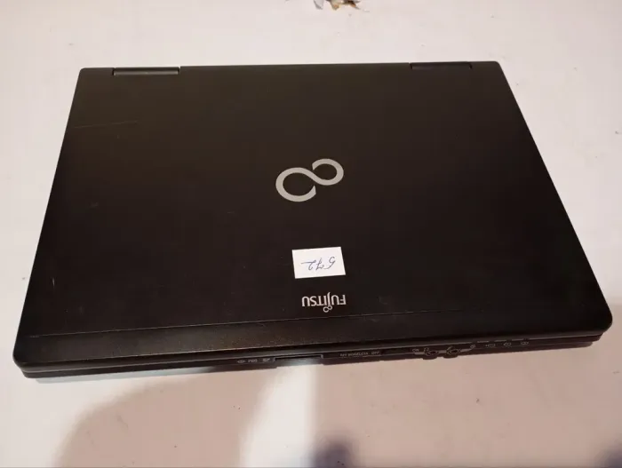 Ноутбук Б-клас Fujitsu LifeBook S782 / 14" (1600x900) TN / Intel Core i5-3230M (2 (4) ядра по 2.6 - 3.2 GHz) / 8 GB DDR3 / 120 GB SSD / Intel HD Graphics 4000 / WebCam / DVD-ROM б/в - зображення 4