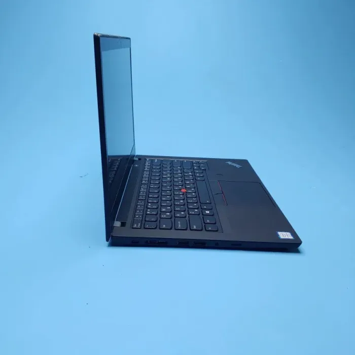 Ультрабук Lenovo ThinkPad T490 / 14" (1920x1080) IPS Touch / Intel Core i5-8250U (4 (8) ядра по 1.6 - 3.9 GHz) / 16 GB DDR4 / 512 GB SSD / Intel UHD Graphics 620 / WebCam / Win 10 Pro б/в - зображення 4