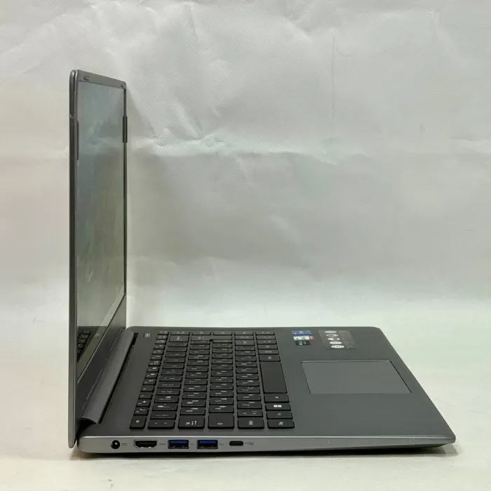 Ноутбук Б-клас Medion Akoya S15449 / 15.6" (1920x1080) IPS / Intel Core i5-1135G7 (4 (8) ядра по 4.2 GHz) / 16 GB DDR4 / 256 GB SSD / Intel Iris Xe Graphics / WebCam / Windows 11 Pro б/в - зображення 6