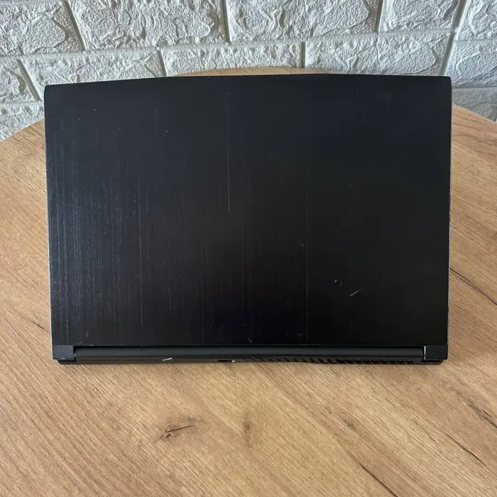 Ігровий ноутбук Б-клас MSI GF63 Thin 10SC / 15.6" (1920x1080) IPS / Intel Core i5-10500H (6 (12) ядер по 2.5 - 4.5 GHz) / 16 GB DDR4 / 256 GB SSD / nVidia GeForce GTX 1650 Max-Q, 4 GB GDDR6, 128-bit / WebCam б/в - зображення 3