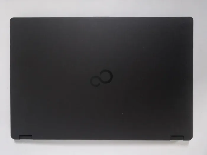 Ноутбук Fujitsu LifeBook U758 / 15.6" (1920x1080) IPS / Intel Core i3-8130U (2 (4) ядра по 2.2 - 3.4 GHz) / 8 GB DDR4 / 256 GB SSD / Intel UHD Graphics 620 / WebCam / Win 10 Pro б/в - зображення 7